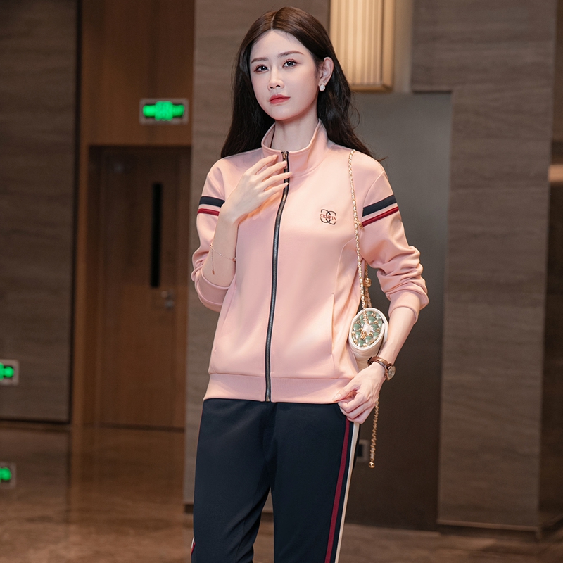 Модный спортивный костюм для ж – обзор и цена Women Fashion Over The Years